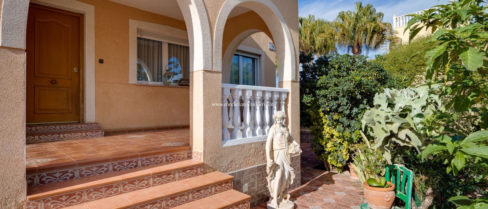 3 bedroom Villa for sale in El Chaparral with pool garage - € 390,000 (Ref: 9559898)