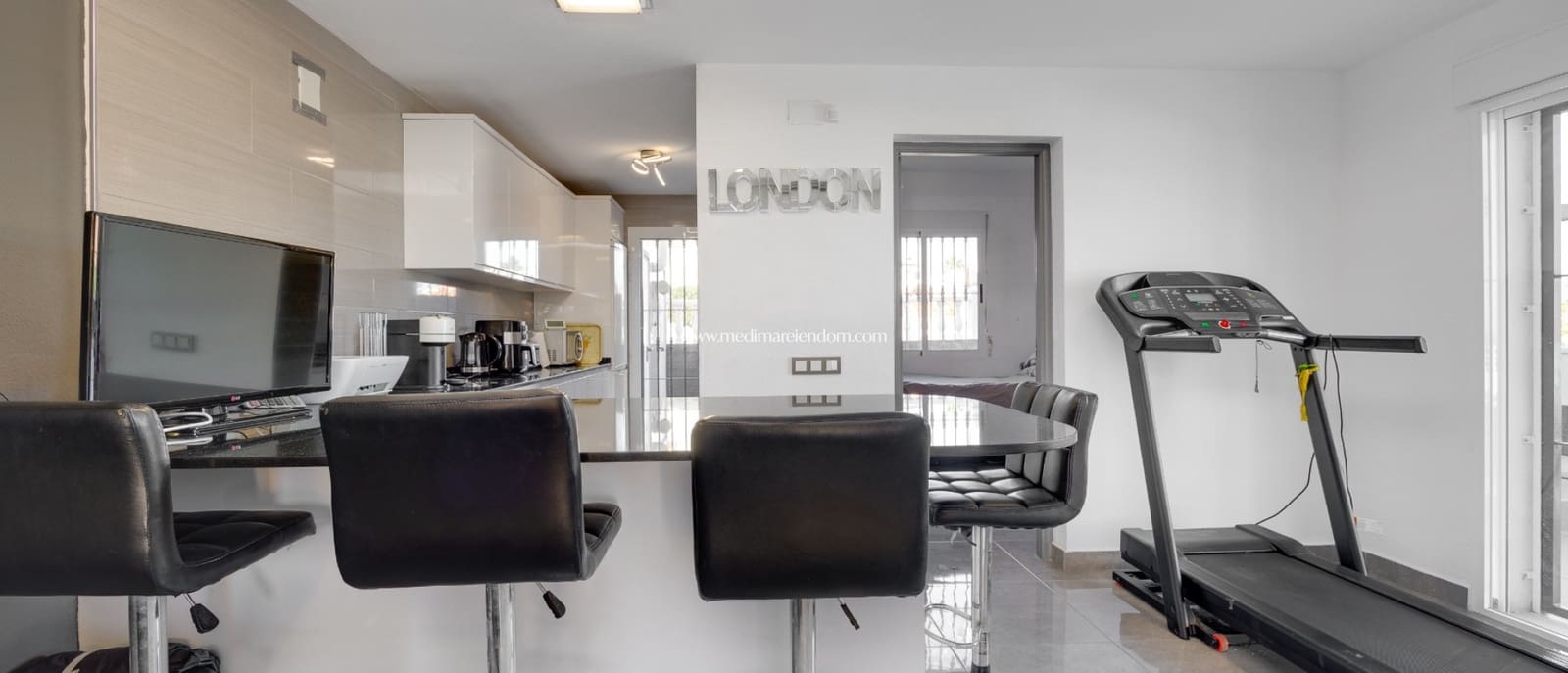 2 sovrum Villa till salu i Villamartin med pool garage - 229 000 € (Ref: 9624273)