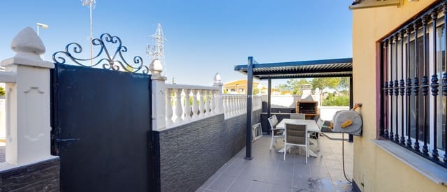 2 soveværelse Villa til salg i Villamartin, Orihuela med swimmingpool garage - € 229.000 (Ref: 9624273)