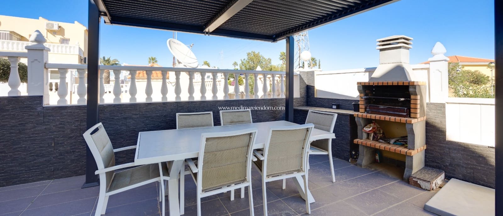 2 sovrum Villa till salu i Villamartin med pool garage - 229 000 € (Ref: 9624273)