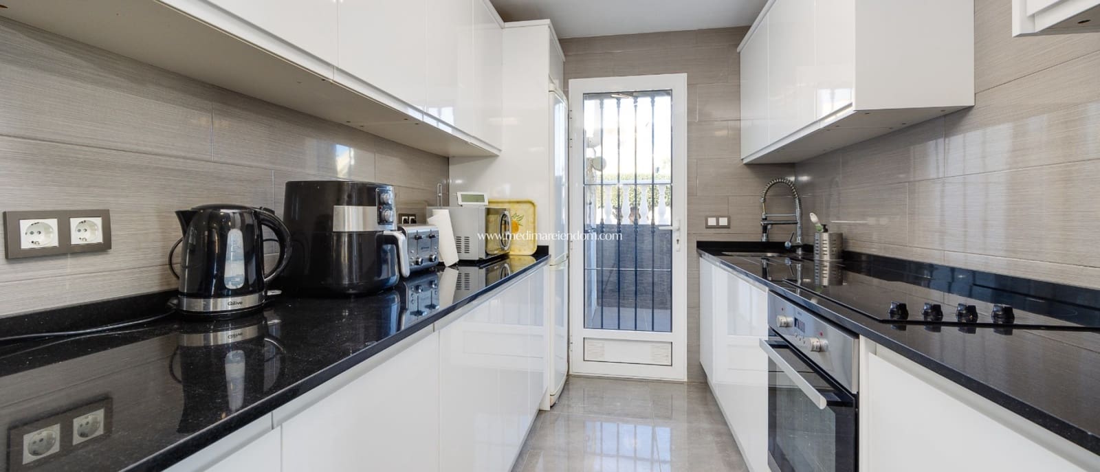 2 sovrum Villa till salu i Villamartin med pool garage - 229 000 € (Ref: 9624273)