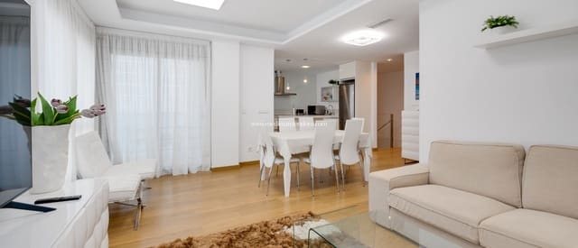 4 chambre Appartement à vendre à La Manga del Mar Menor avec piscine garage - 350 000 € (Ref: 9787580)