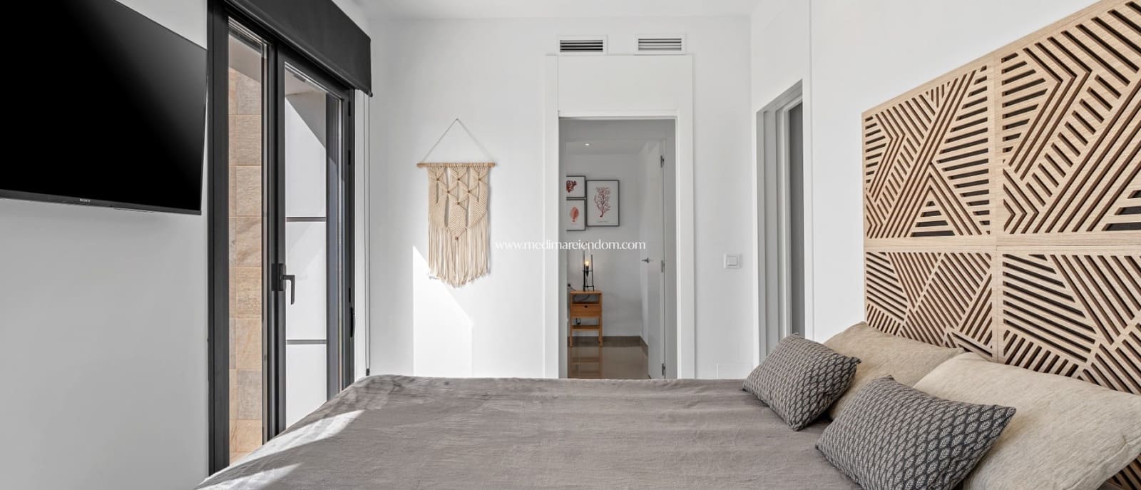 3 bedroom Villa for sale in Ciudad Quesada with pool garage - € 595,000 (Ref: 9800821)