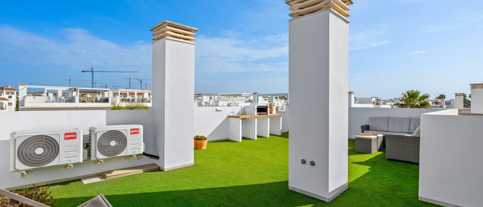 3 bedroom Villa for sale in Ciudad Quesada with pool garage - € 595,000 (Ref: 9800821)