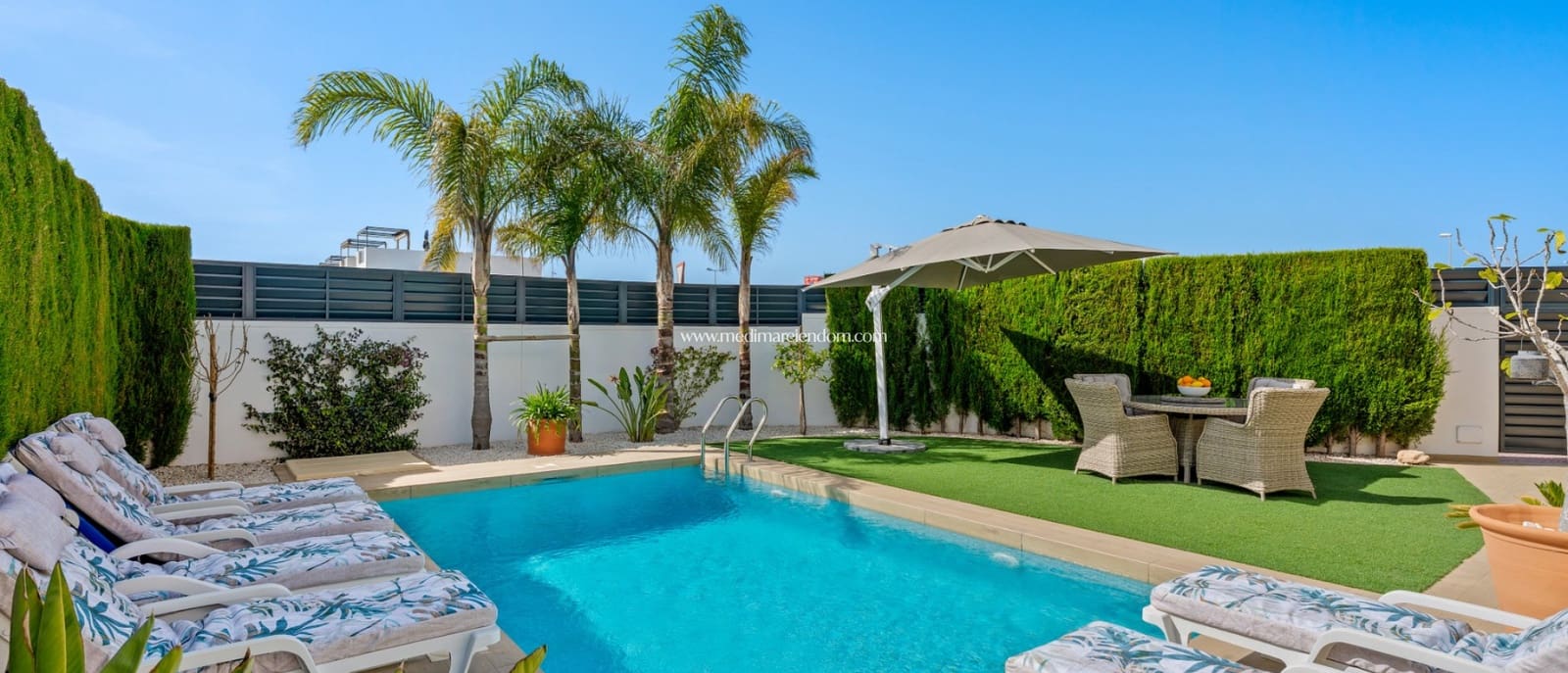 3 bedroom Villa for sale in Ciudad Quesada with pool garage - € 595,000 (Ref: 9800821)