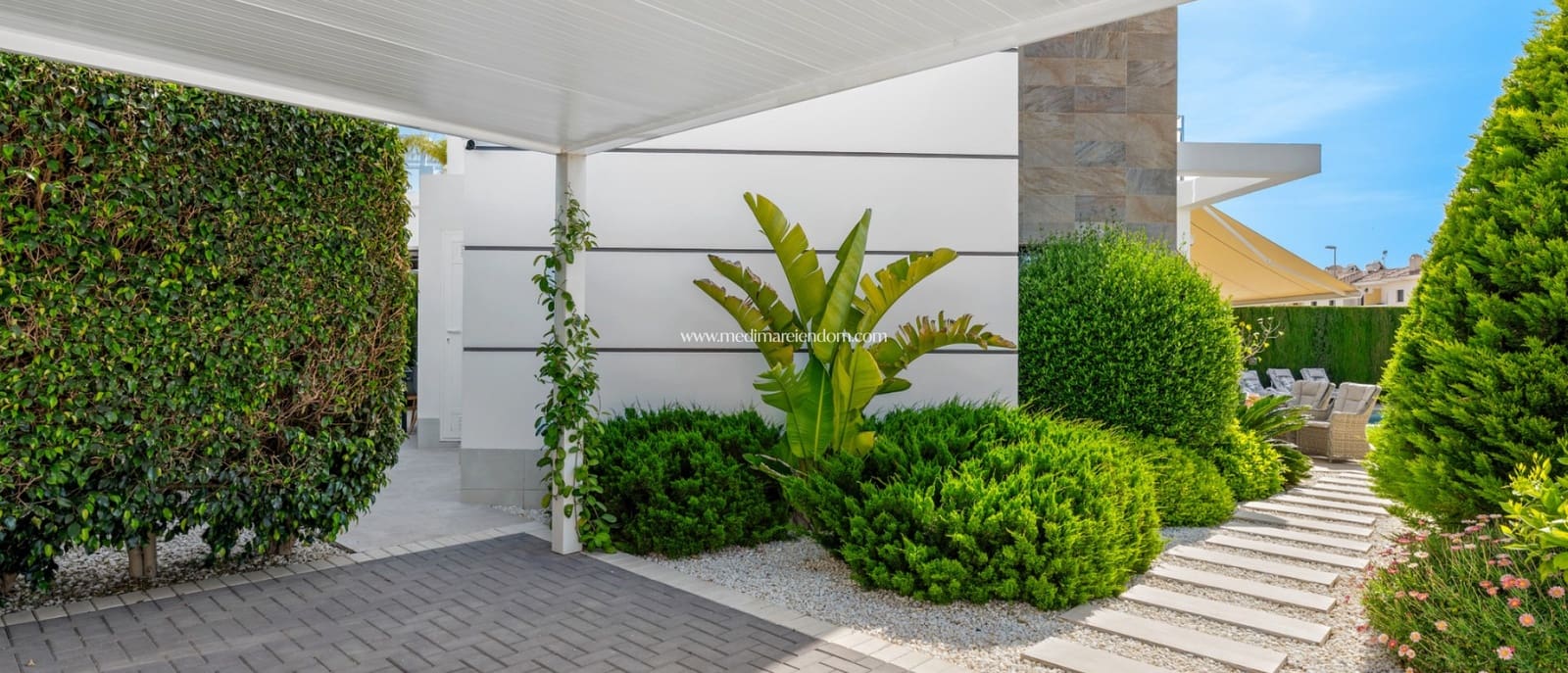 3 bedroom Villa for sale in Ciudad Quesada with pool garage - € 595,000 (Ref: 9800821)