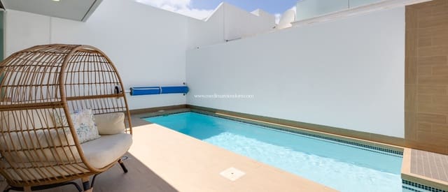 3 chambre Villa/Maison à vendre à Cabo Roig, Orihuela avec piscine garage - 420 000 € (Ref: 9812941)