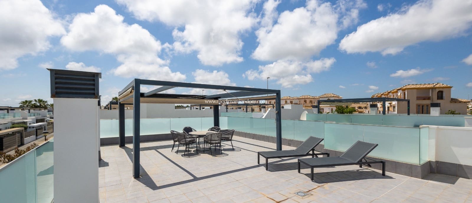 3 chambre Villa/Maison à vendre à Cabo Roig avec piscine garage - 420 000 € (Ref: 9812941)