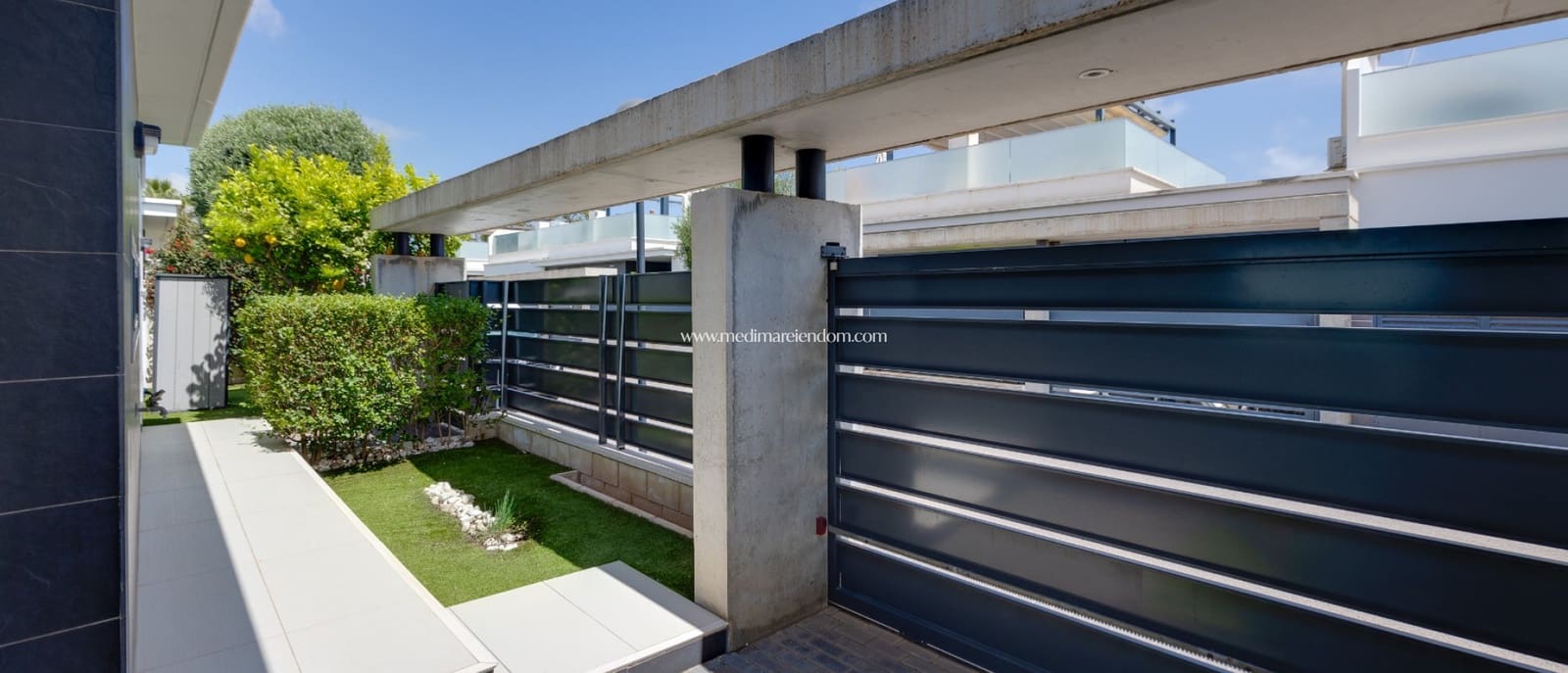 3 chambre Villa/Maison à vendre à Cabo Roig avec piscine garage - 420 000 € (Ref: 9812941)