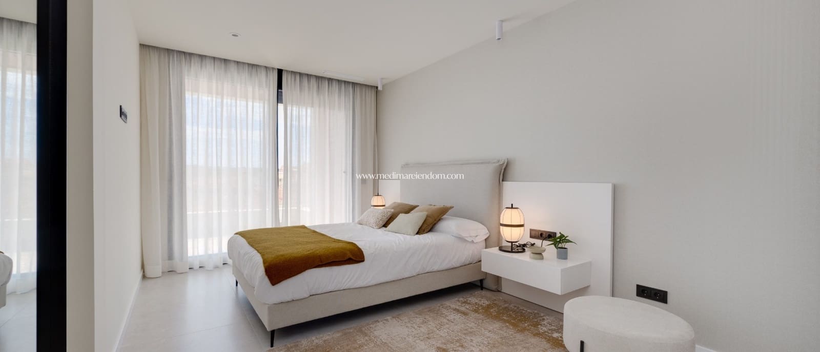 Chalet de 4 habitaciones en Ciudad Quesada en venta con piscina garaje - 1.150.000 € (Ref: 9838777)
