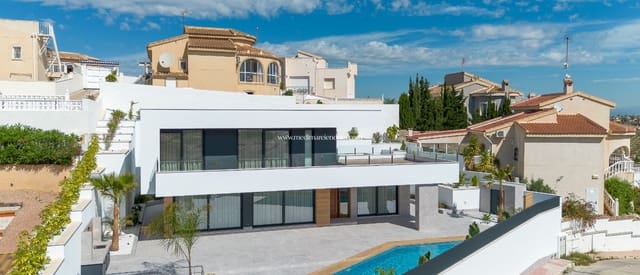 Chalet de 4 habitaciones en Ciudad Quesada, Rojales en venta con piscina garaje - 1.150.000 € (Ref: 9838777)