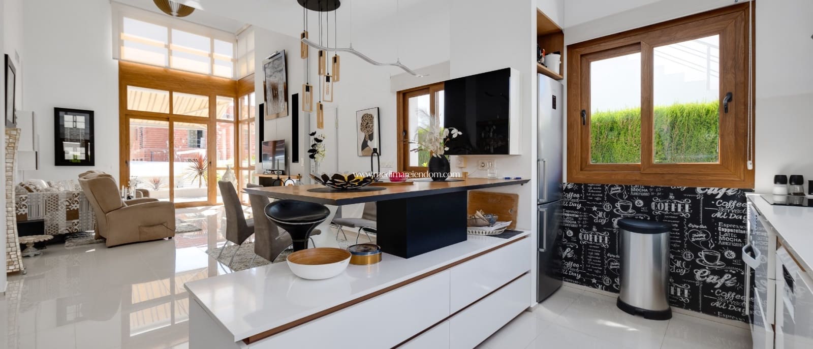 Chalet de 3 habitaciones en Doña Pepa en venta con piscina garaje - 585.000 € (Ref: 9877587)