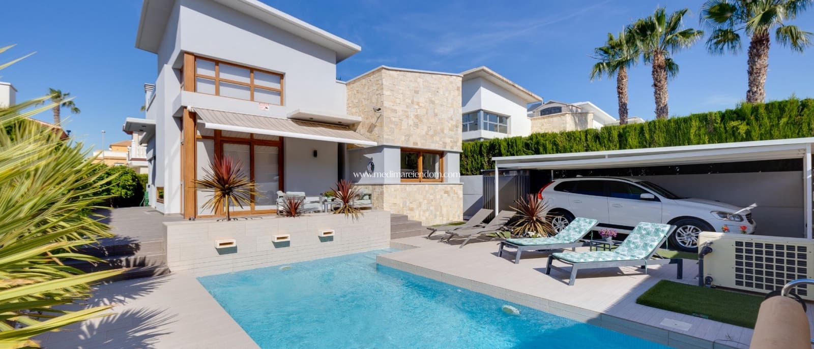 Chalet de 3 habitaciones en Doña Pepa en venta con piscina garaje - 585.000 € (Ref: 9877587)