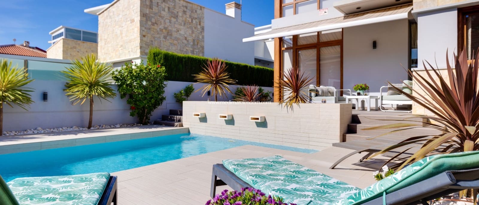 Chalet de 3 habitaciones en Doña Pepa en venta con piscina garaje - 585.000 € (Ref: 9877587)