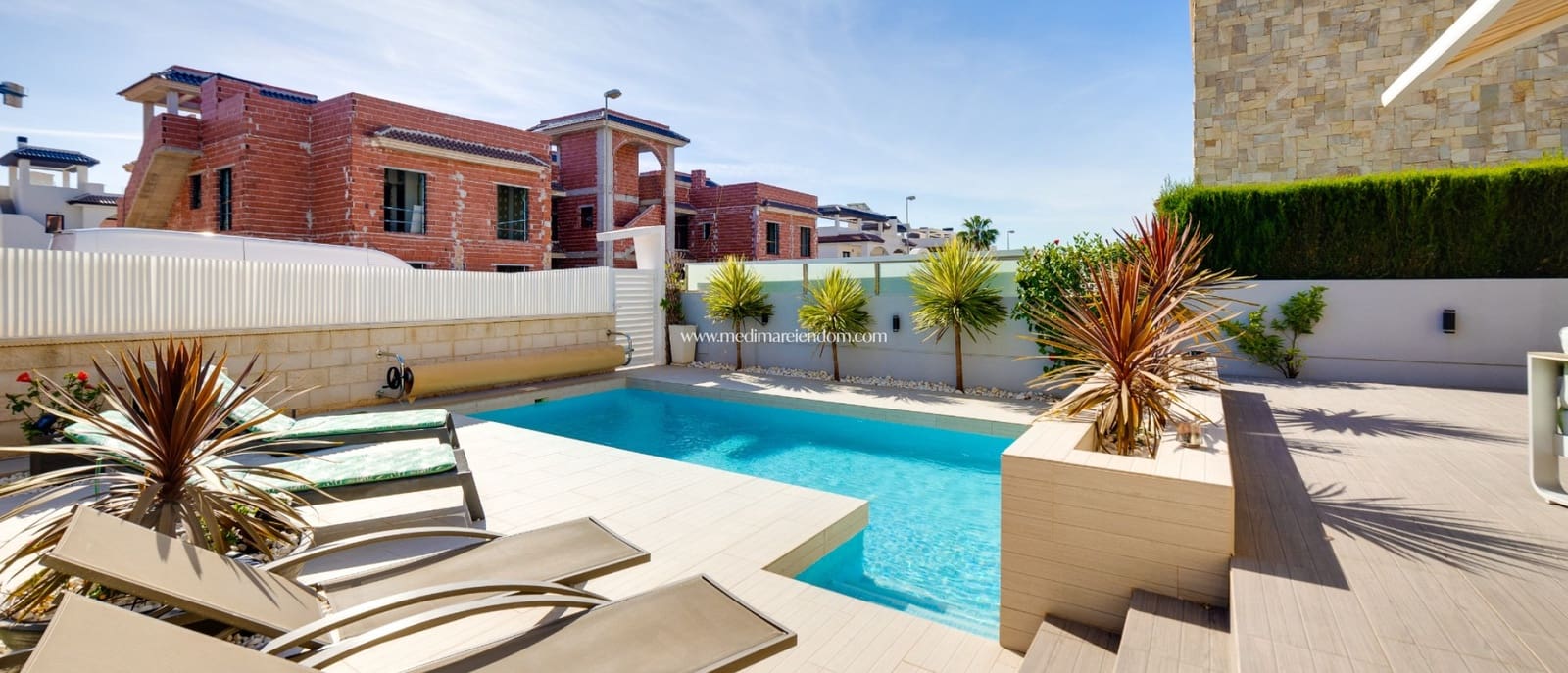 Chalet de 3 habitaciones en Doña Pepa en venta con piscina garaje - 585.000 € (Ref: 9877587)