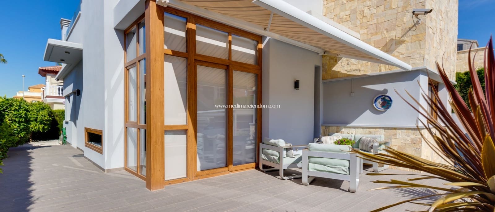Chalet de 3 habitaciones en Doña Pepa en venta con piscina garaje - 585.000 € (Ref: 9877587)