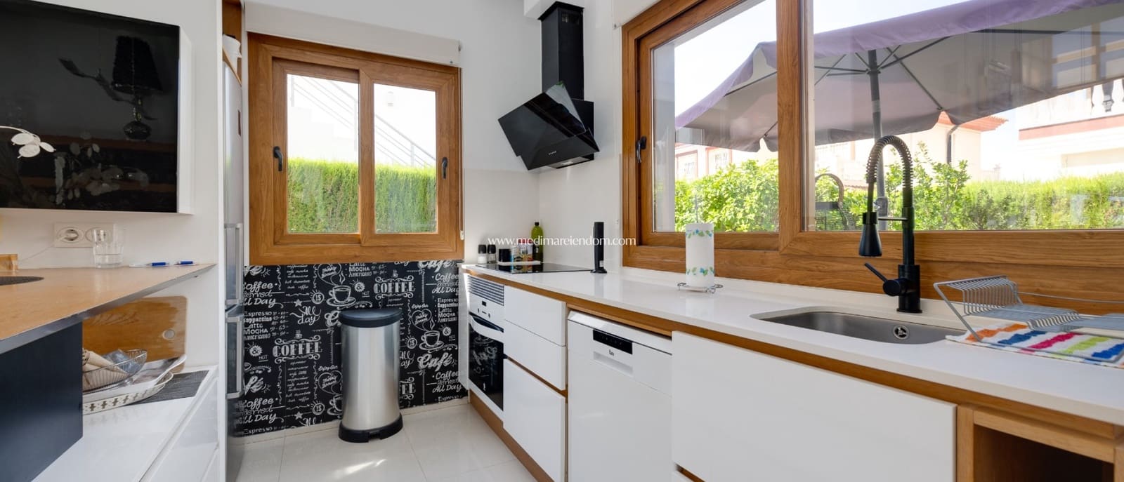 Chalet de 3 habitaciones en Doña Pepa en venta con piscina garaje - 585.000 € (Ref: 9877587)