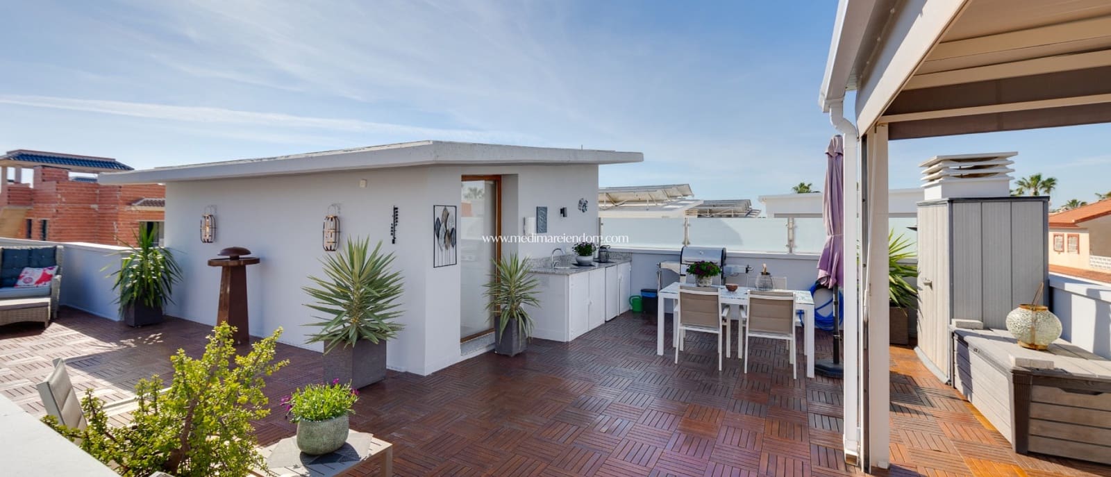 Chalet de 3 habitaciones en Doña Pepa en venta con piscina garaje - 585.000 € (Ref: 9877587)