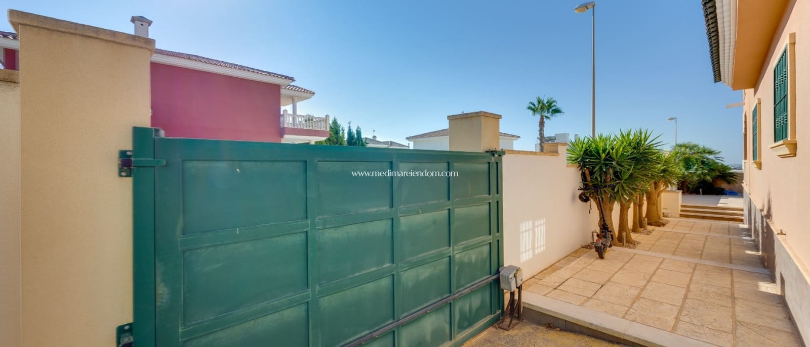 5 chambre Villa/Maison à vendre à Ciudad Quesada avec piscine garage - 489 000 € (Ref: 9999448)