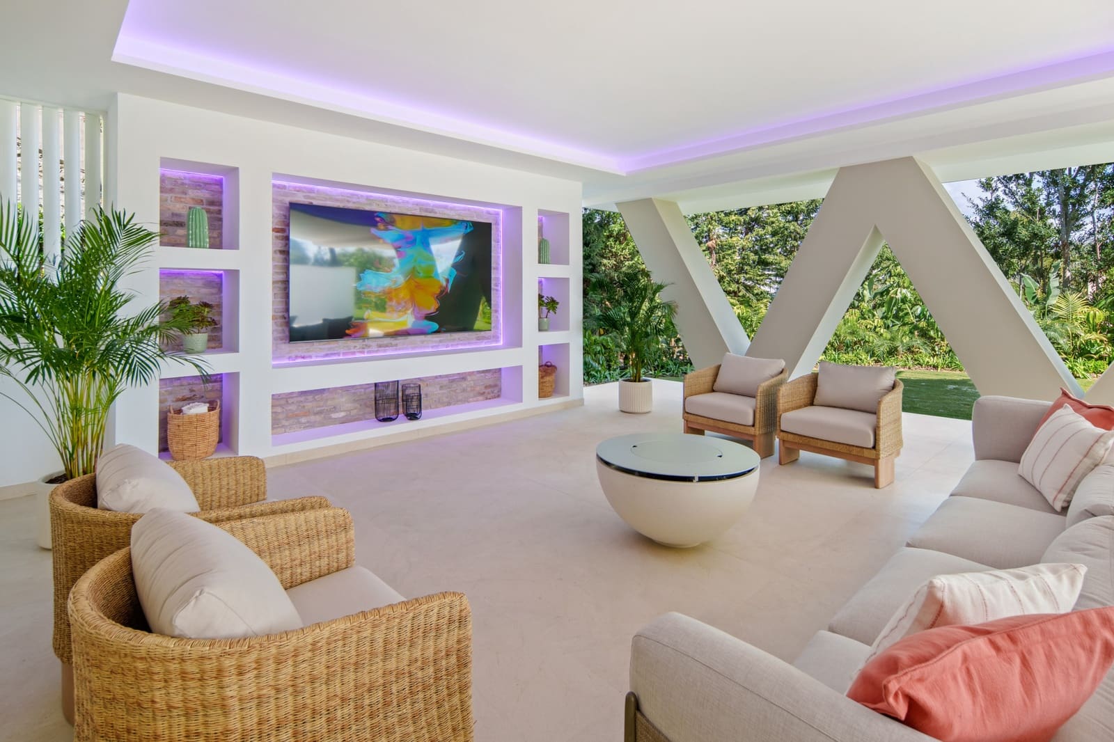 Chalet de 5 habitaciones en Nueva Andalucia en venta con piscina garaje - 11.750.000 € (Ref: 10021013)