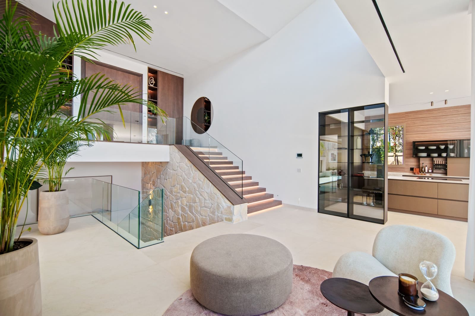 Chalet de 5 habitaciones en Nueva Andalucia en venta con piscina garaje - 11.750.000 € (Ref: 10021013)