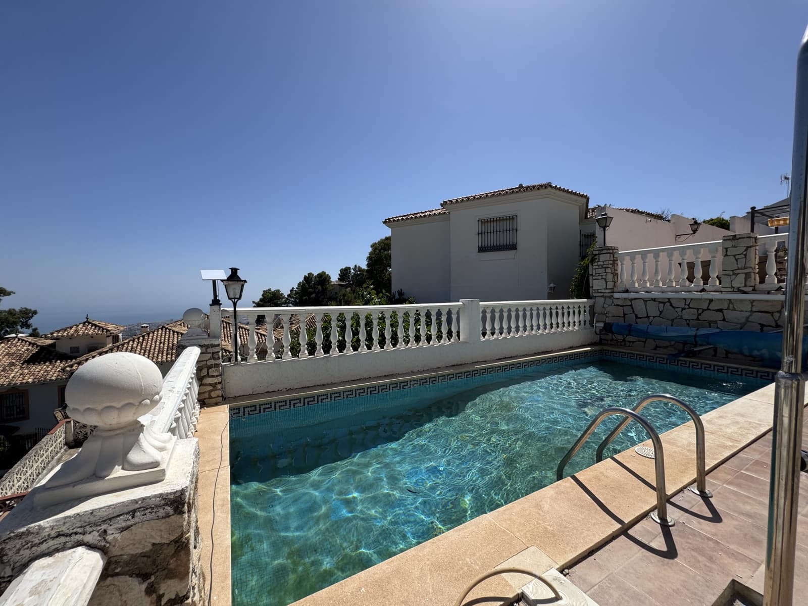 5 soverom Villa til salgs i Mijas med svømmebasseng garasje - € 1 099 000 (Ref: 10024242)