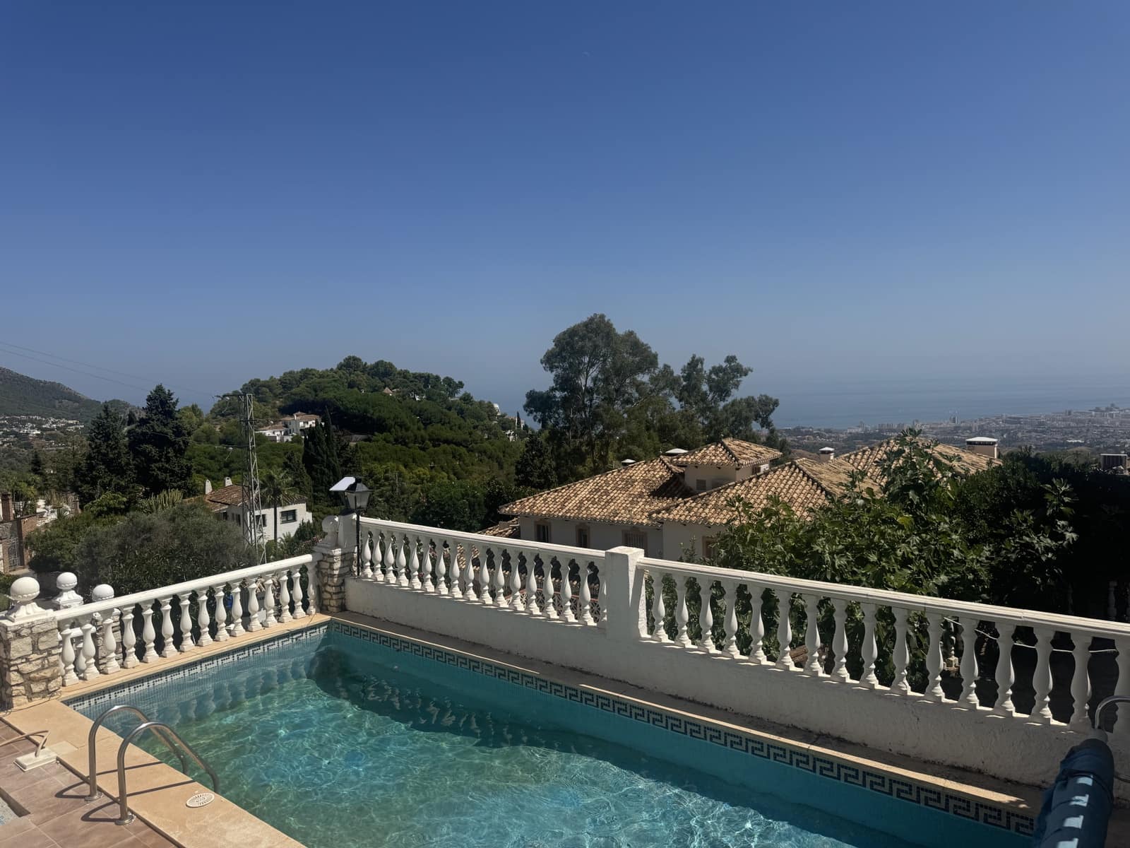 5 soverom Villa til salgs i Mijas med svømmebasseng garasje - € 1 099 000 (Ref: 10024242)