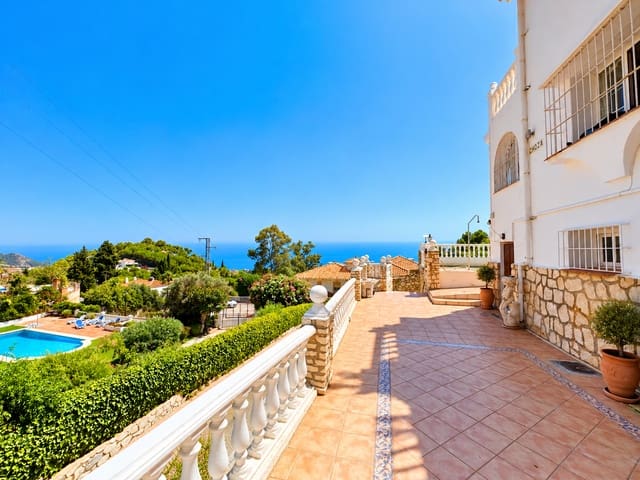 5 quarto Moradia para venda em Mijas pueblo, Mijas com piscina garagem - 1 099 000 € (Ref: 10024242)