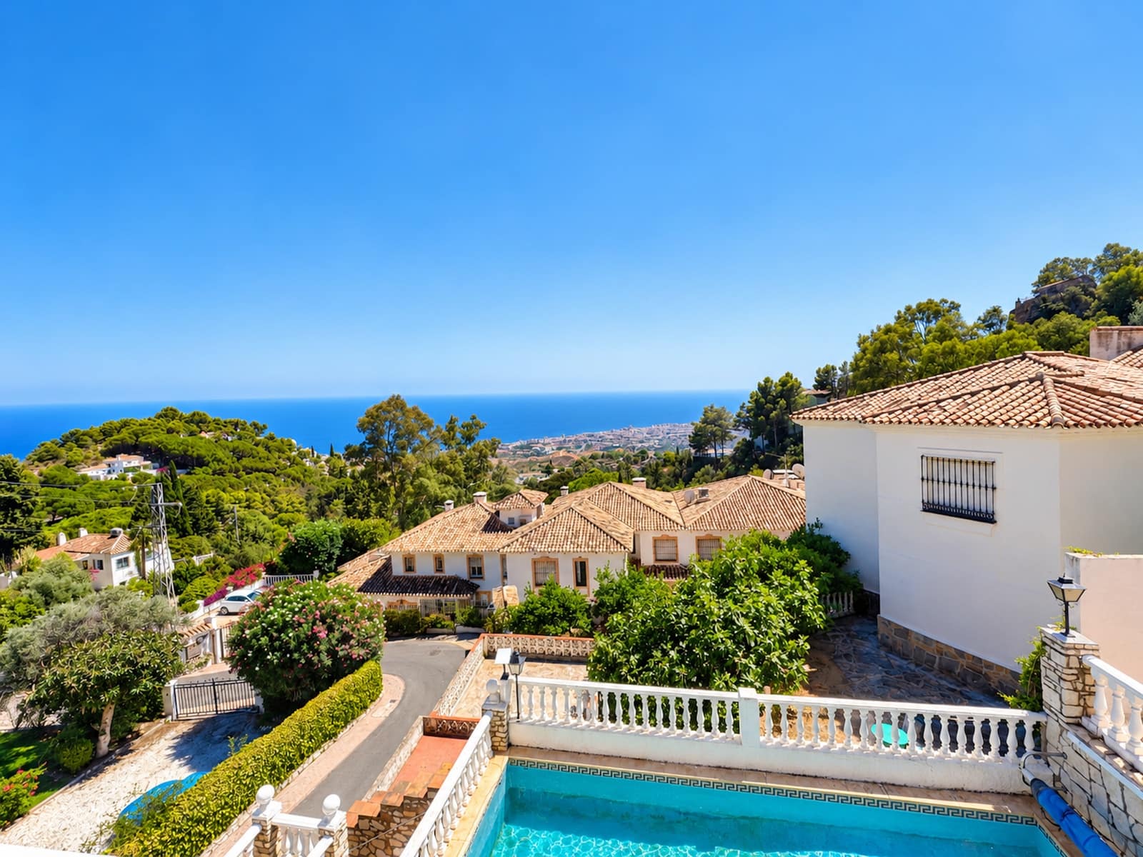 5 chambre Villa/Maison à vendre à Mijas avec piscine garage - 1 099 000 € (Ref: 10024242)