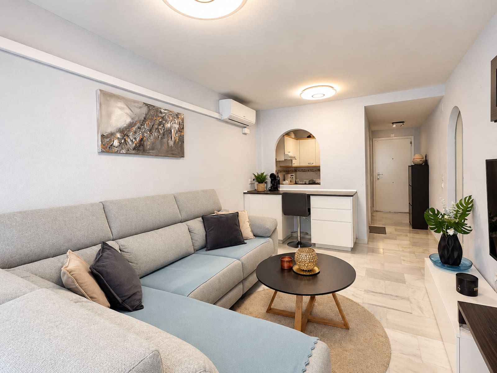 2 bedroom Apartment for sale in Miraflores with pool - € 324,900 (Ref: 10037516)