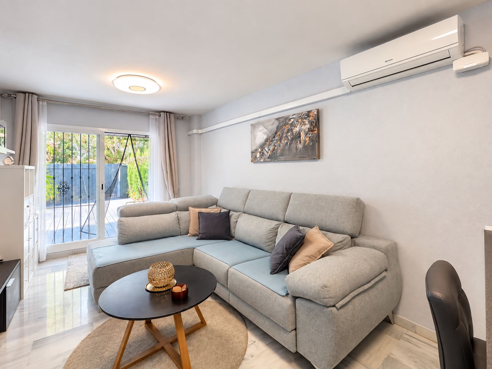 2 bedroom Apartment for sale in Miraflores with pool - € 324,900 (Ref: 10037516)
