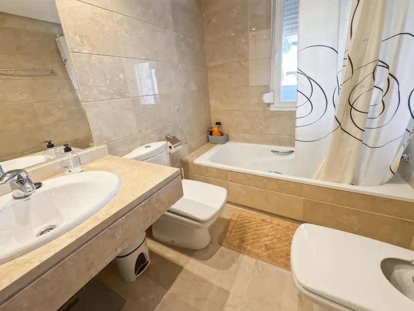 2 soveværelse Penthouse til salg i Marbella med swimmingpool garage - € 515.000 (Ref: 10038400)