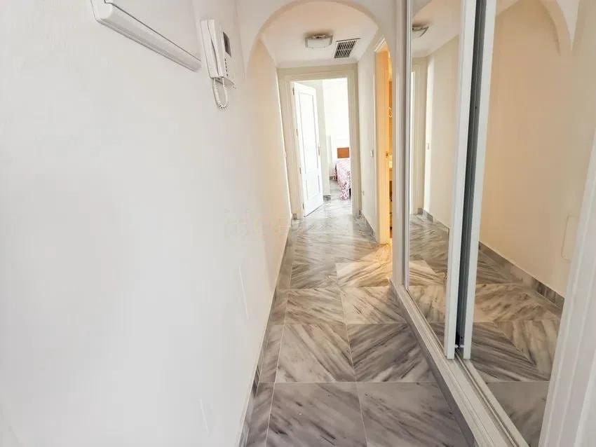 2 soveværelse Penthouse til salg i Marbella med swimmingpool garage - € 515.000 (Ref: 10038400)