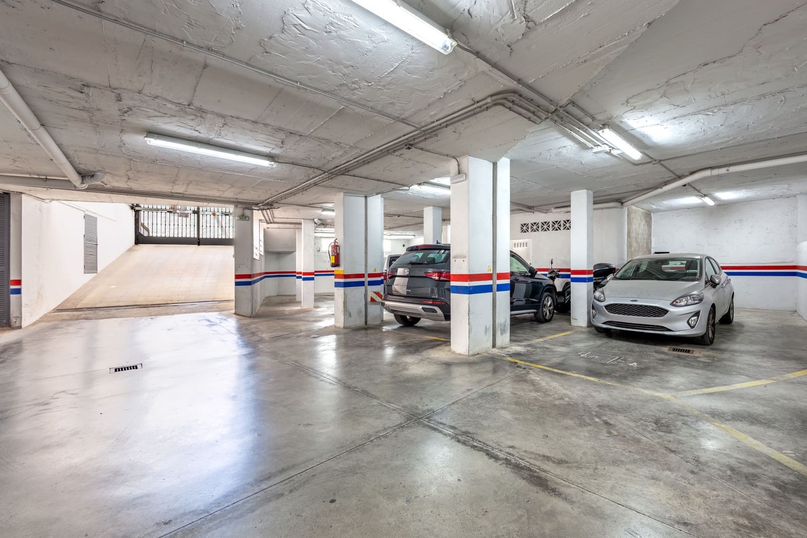 5 makuuhuone Omakotitalo myytävänä paikassa Alhaurin el Grande mukana 
autotalli - 395 000 € (Ref: 10041233)