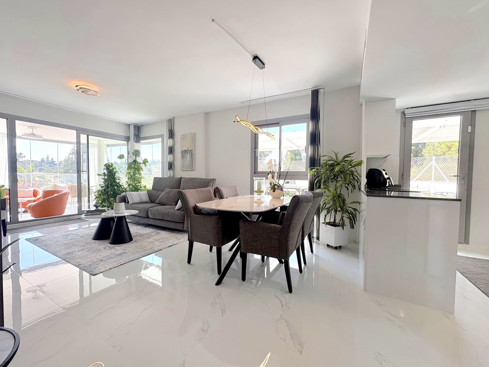 2 chambre Appartement à vendre à El Chaparral avec piscine garage - 620 000 € (Ref: 10050332)