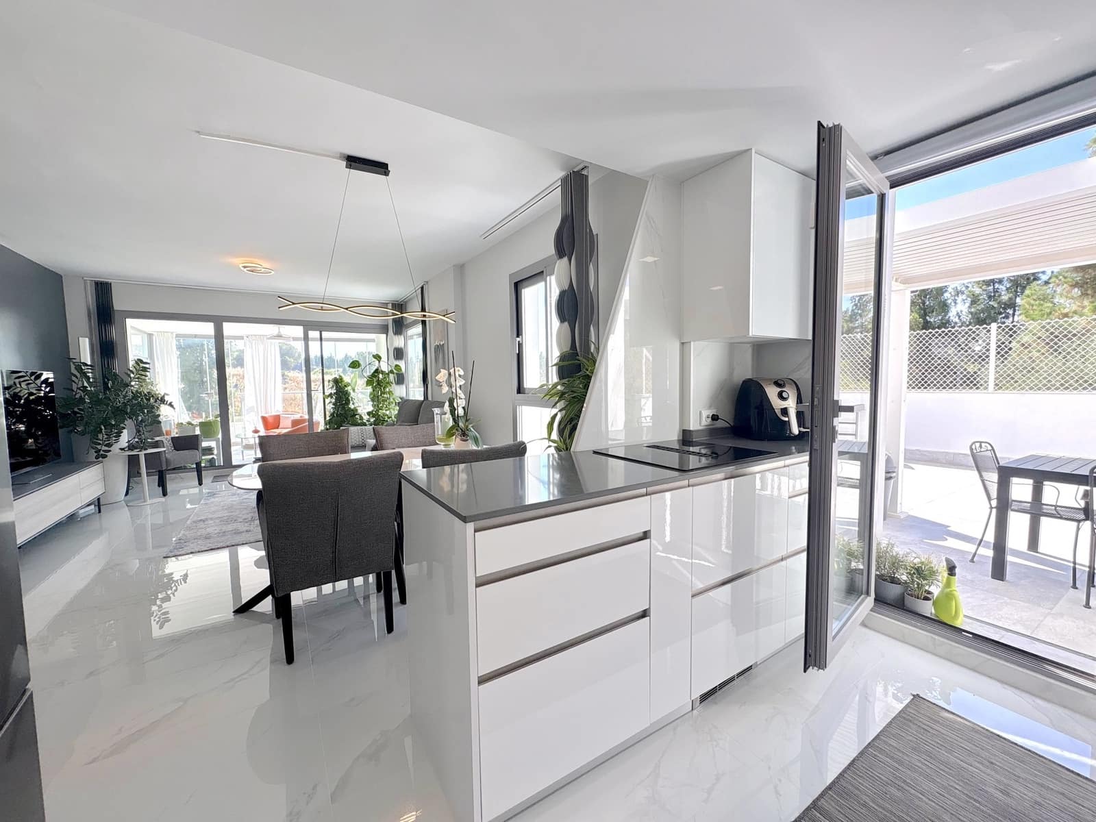 2 chambre Appartement à vendre à El Chaparral avec piscine garage - 620 000 € (Ref: 10050332)