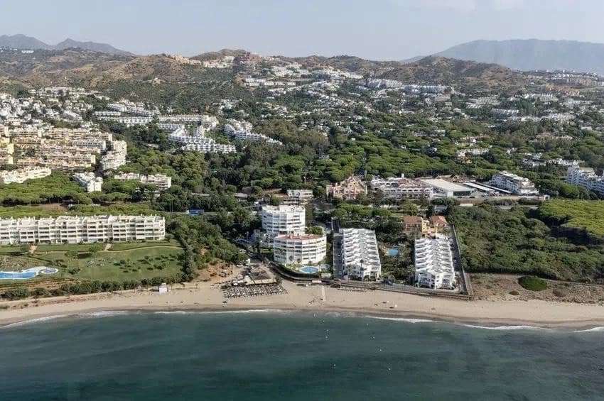 1 Zimmer Apartment zu verkaufen in Calahonda mit Pool Garage - 345.000 € (Ref: 10075583)