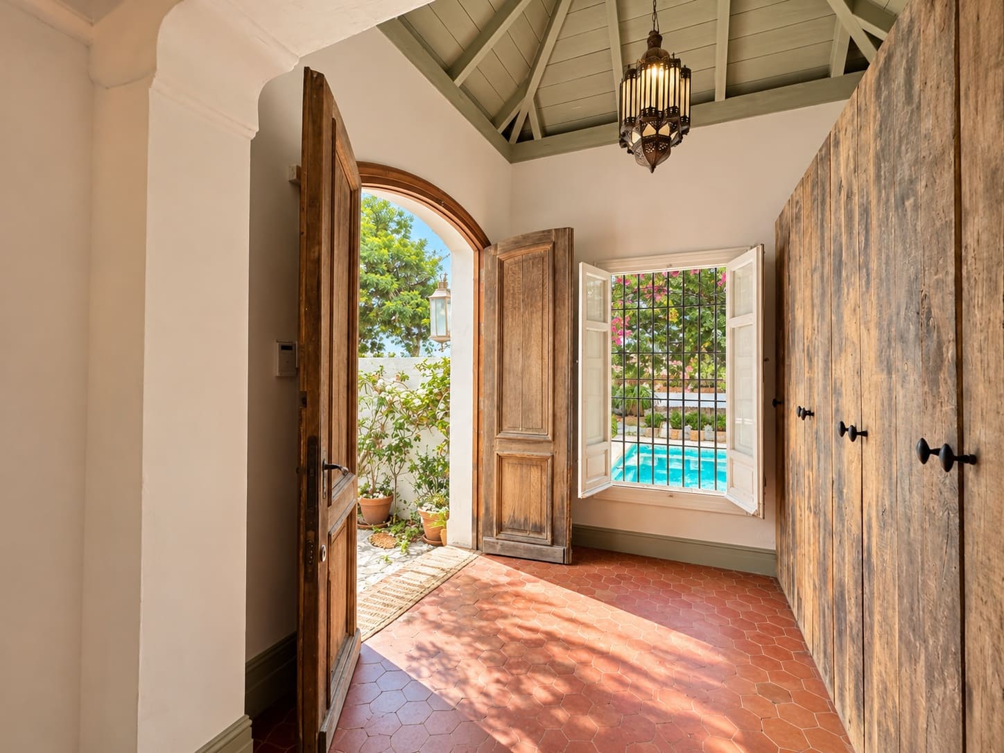 4 quarto Moradia para venda em Marbella com piscina garagem - 1 190 000 € (Ref: 10075586)