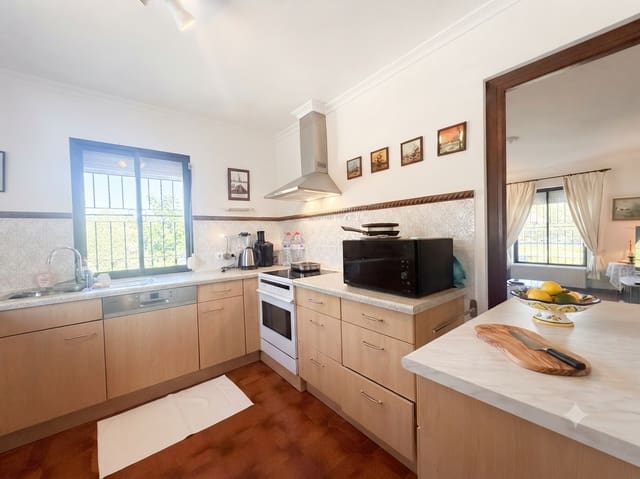 3 soverom Finca/Herregård til salgs i Mijas Costa, Mijas med svømmebasseng garasje - € 950 000 (Ref: 10078197)