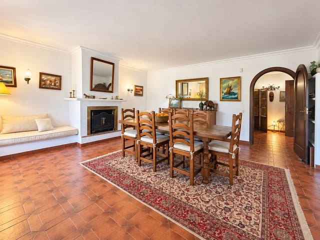 3 soverom Finca/Herregård til salgs i Mijas Costa, Mijas med svømmebasseng garasje - € 950 000 (Ref: 10078197)