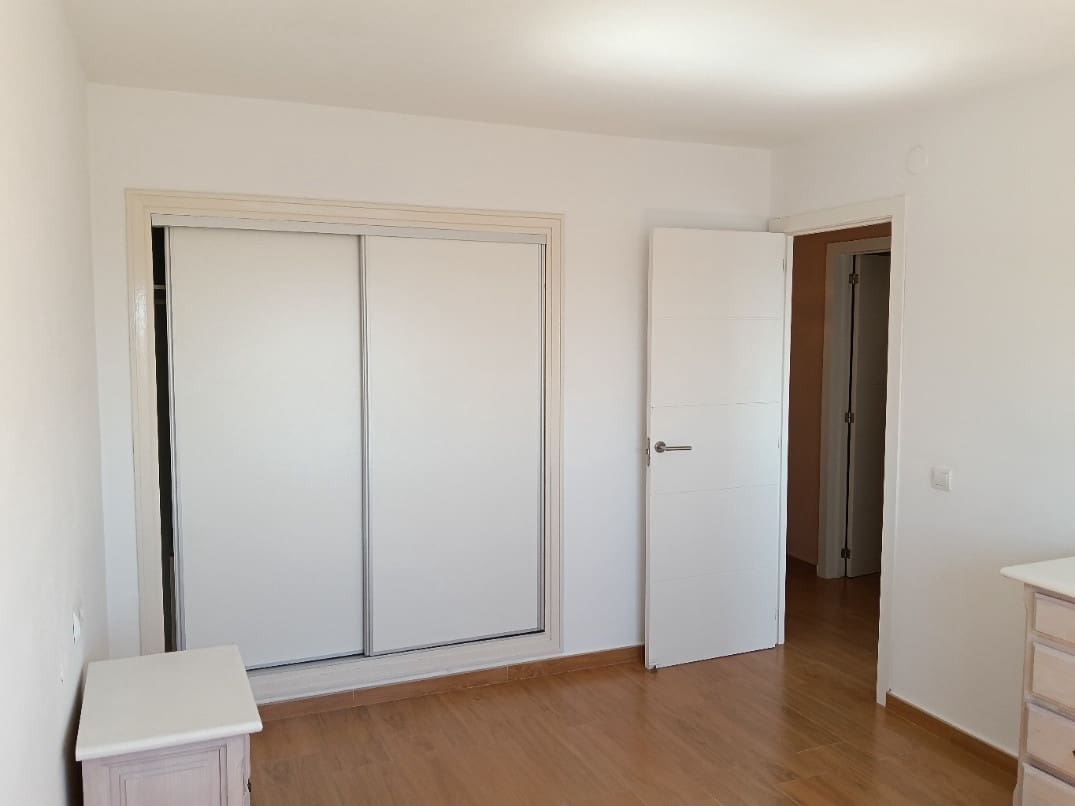 3 soveværelse Lejlighed til salg i San Pedro de Alcantara - € 388.000 (Ref: 10081100)