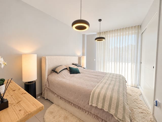 3 Zimmer Apartment zu verkaufen in Marbella mit Pool Garage - 1.150.000 € (Ref: 10081101)