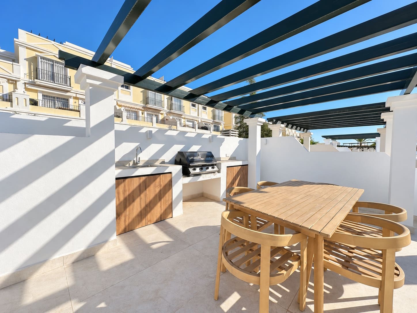 4 Zimmer Penthouse zu verkaufen in Marbella mit Pool Garage - 1.125.000 € (Ref: 10086080)