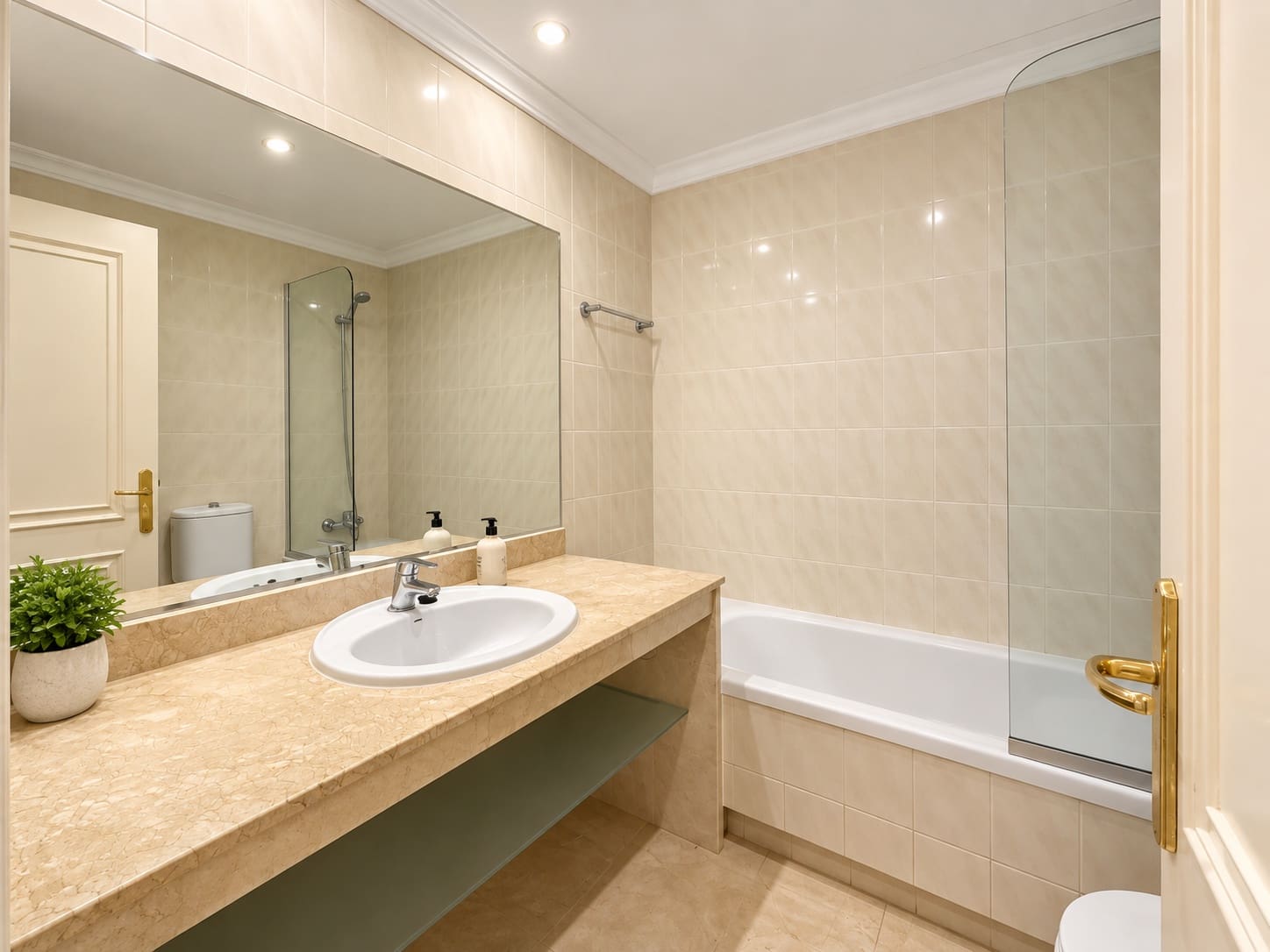 2 sypialnia Apartament na sprzedaż w Marbella z basenem garażem - 520 000 € (Ref: 10086081)