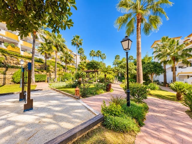 2 soverom Leilighet til salgs i La Cala de Mijas, Mijas med svømmebasseng garasje - € 379 000 (Ref: 10086083)