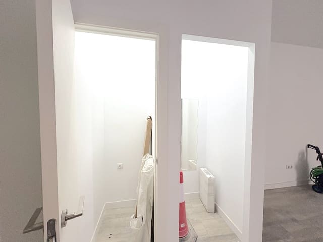 Local Comercial en Puerto Marina, Benalmádena en venta - 249.000 € (Ref: 10089579)