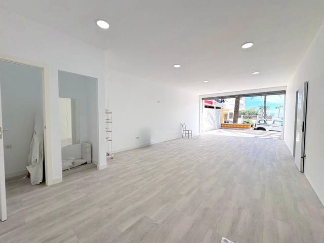 Local Comercial en Puerto Marina, Benalmádena en venta - 249.000 € (Ref: 10089579)