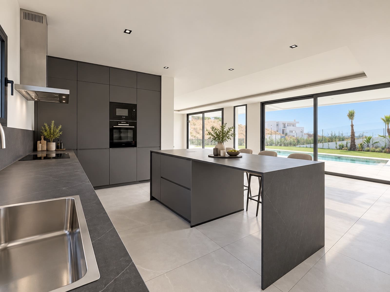 4 Zimmer Villa zu verkaufen in Mijas Costa mit Pool Garage - 3.300.000 € (Ref: 10098313)