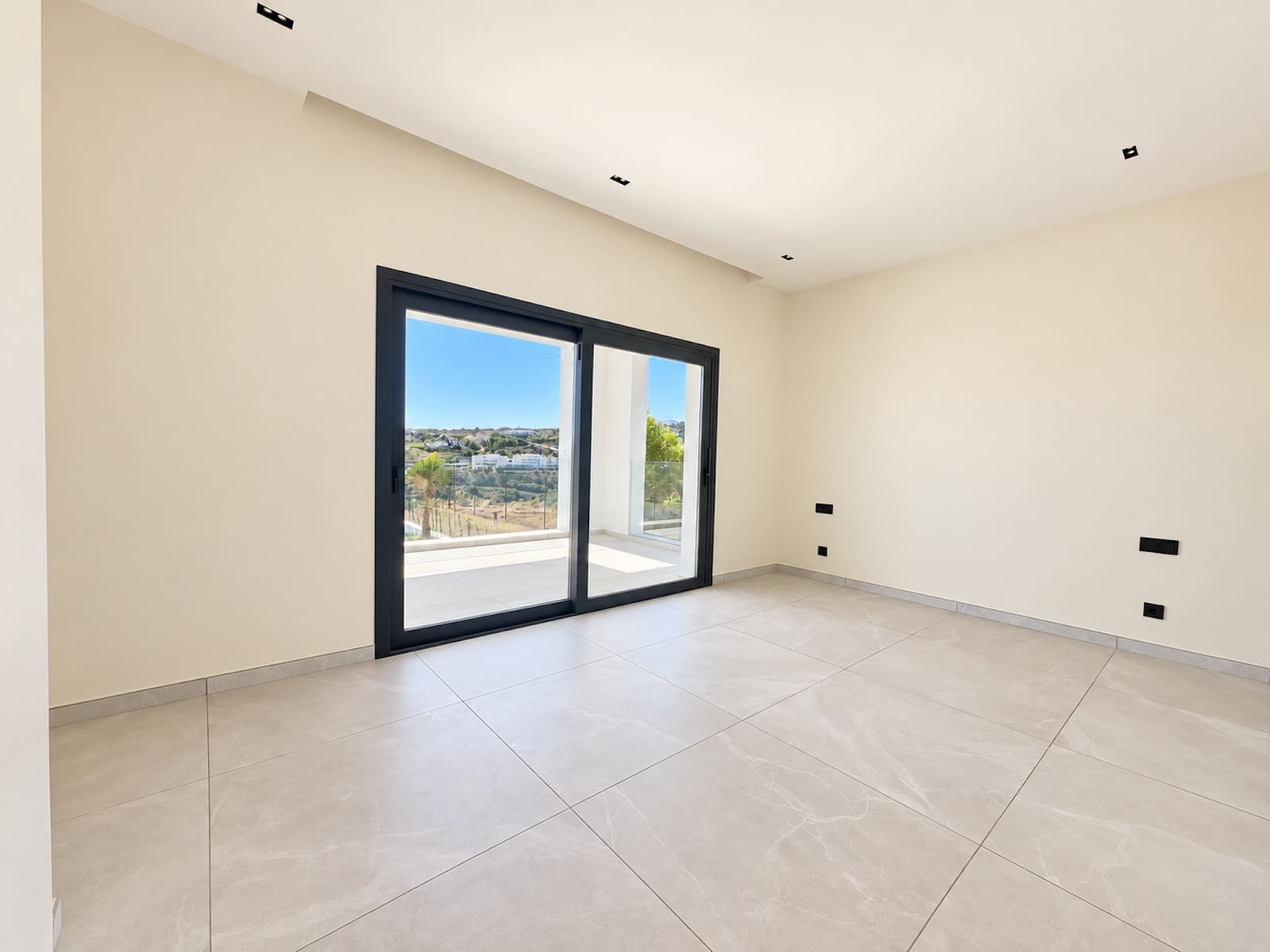 4 Zimmer Villa zu verkaufen in Mijas Costa mit Pool Garage - 3.300.000 € (Ref: 10098313)