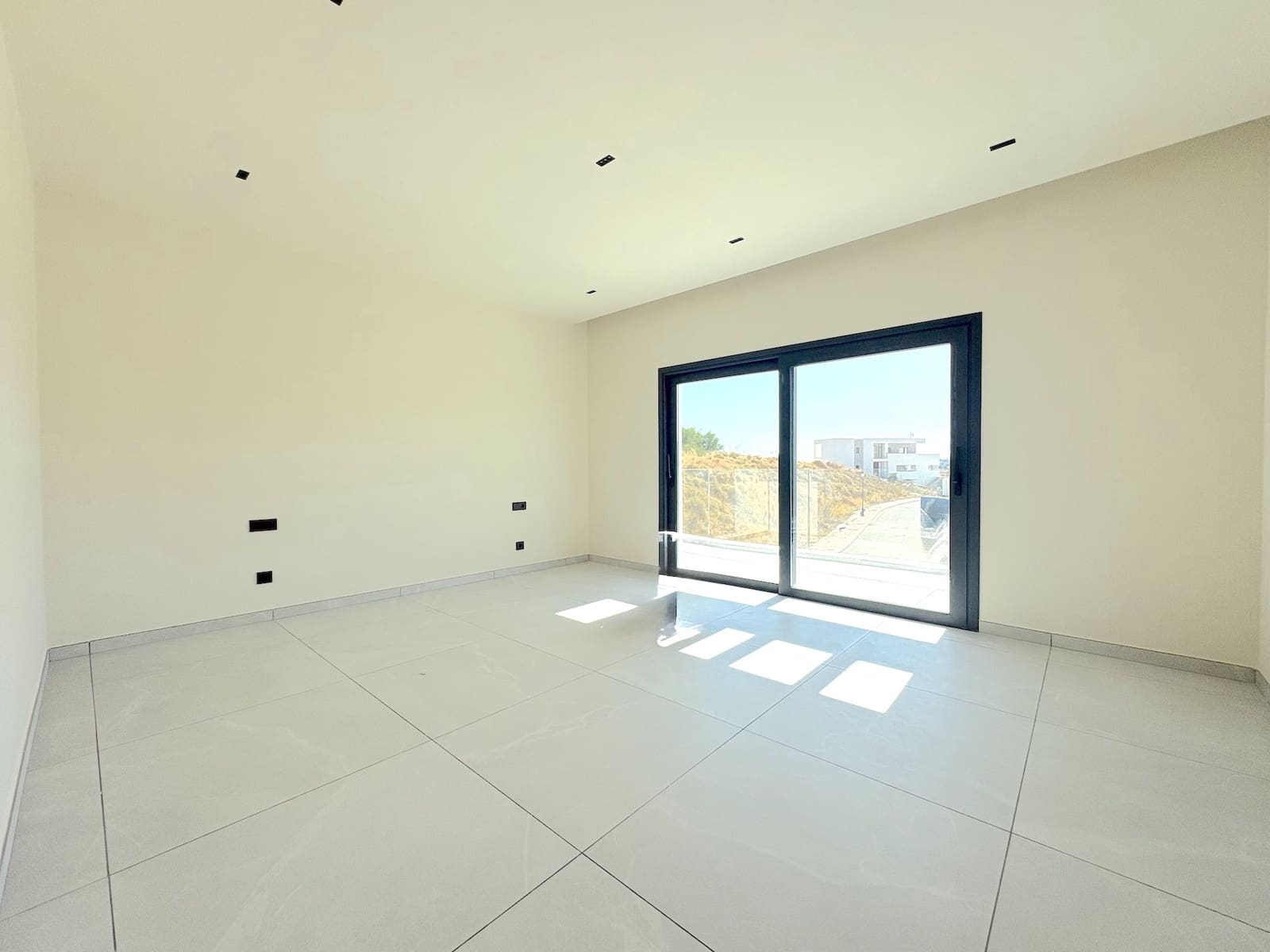 4 Zimmer Villa zu verkaufen in Mijas Costa mit Pool Garage - 3.300.000 € (Ref: 10098313)